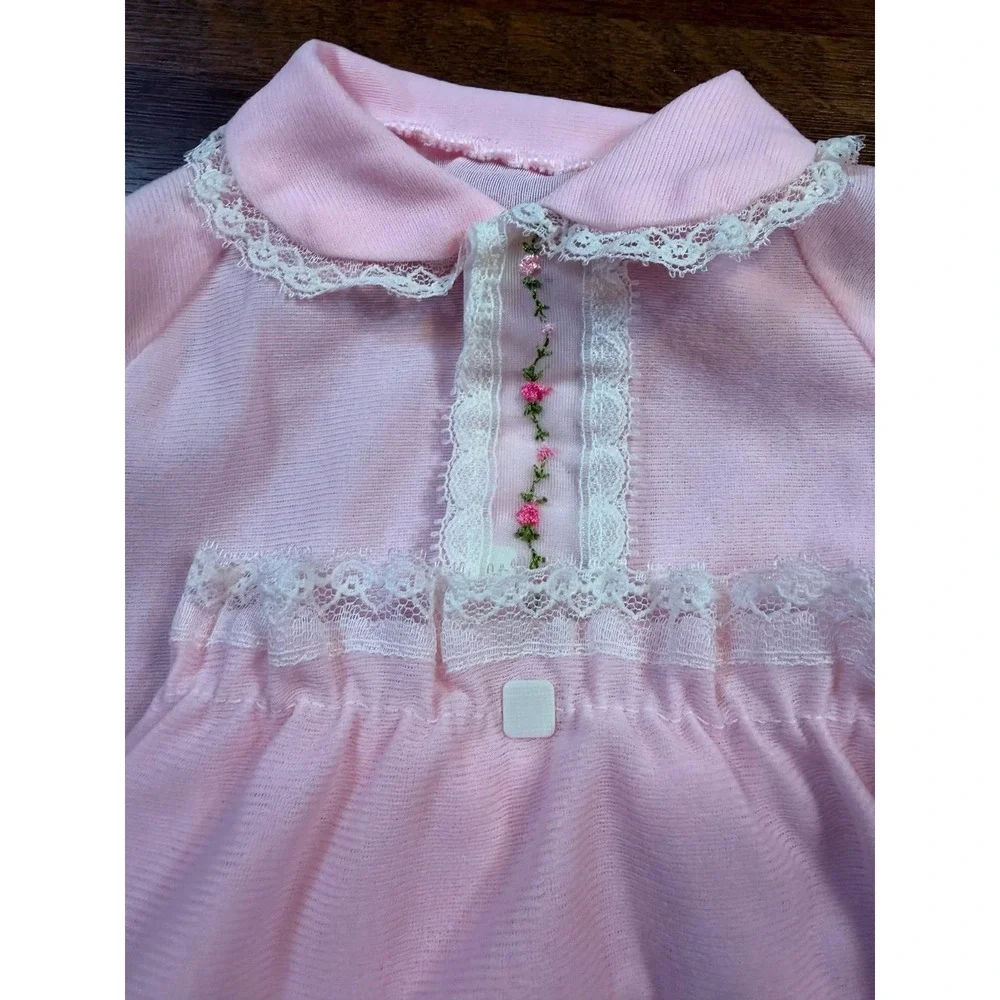 Rare Vintage 70s/ 80s newborn girls sleep sack. Lace trim and embroidered flower